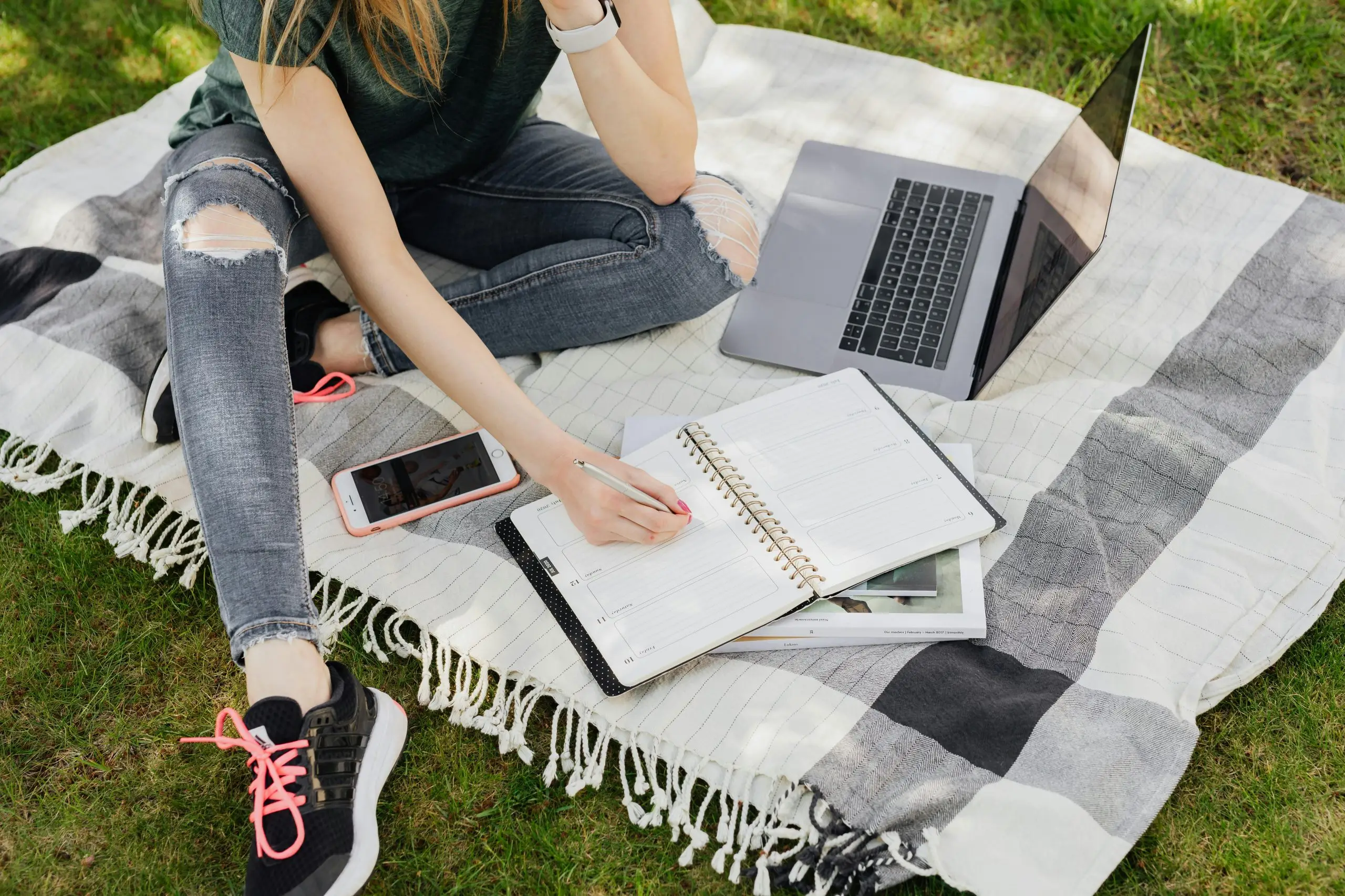 How to Make the Most of Your Summer Before IBDP Year 2
